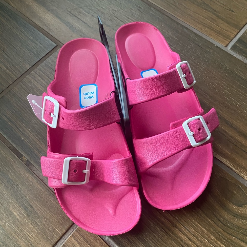 NEW! Pink Women’s Buckle Sandals